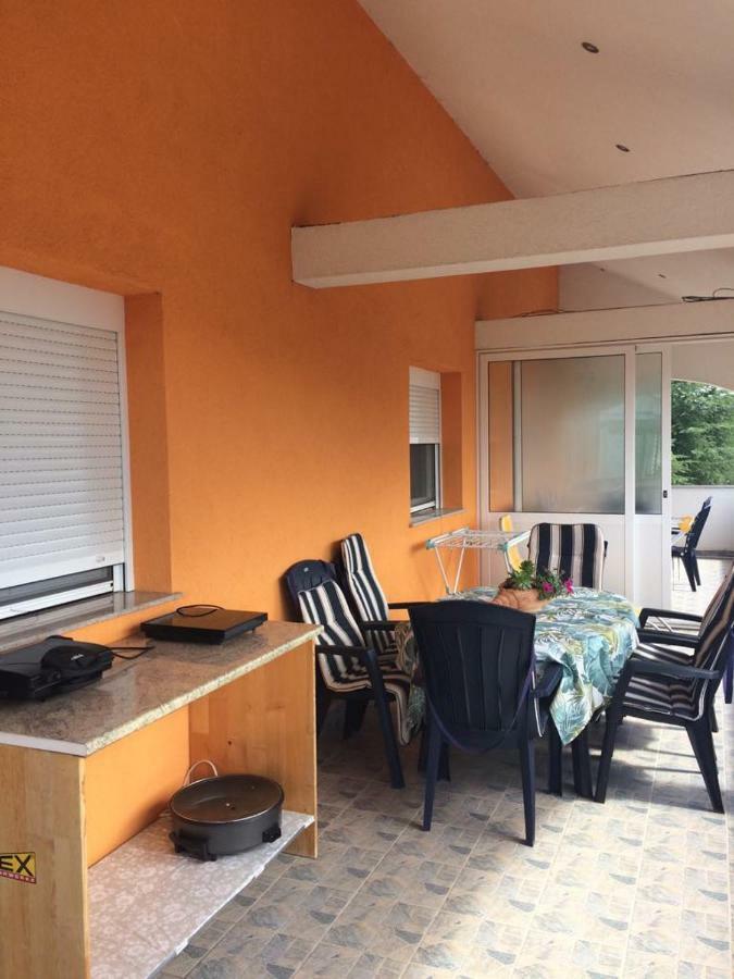 Apartmani Livk Debeljak 外观 照片