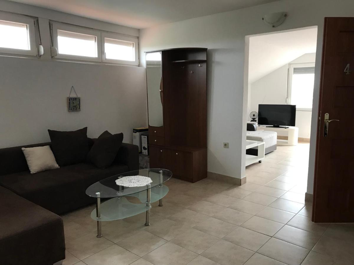 Apartmani Livk Debeljak 外观 照片